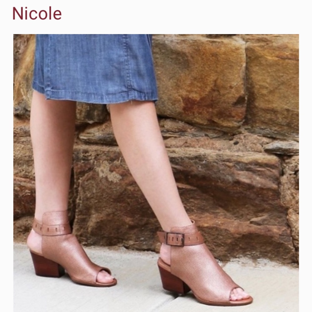 Nicole Talullah Muted Gold Ankle Strap Booties Sandals Gem